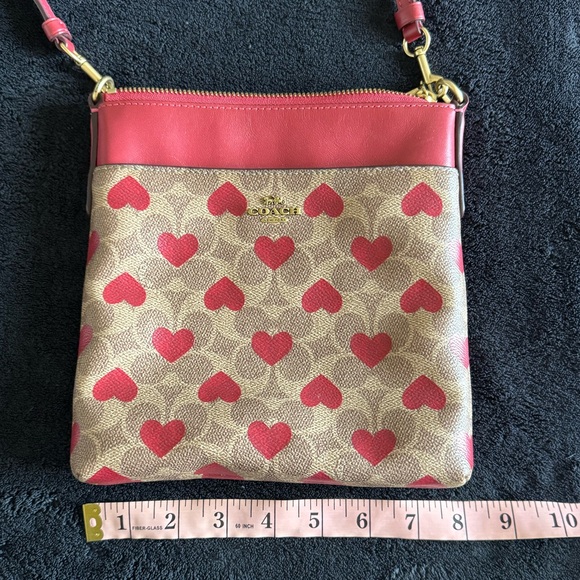Coach Heart Print Messenger Crossbody Bag - Picture 4 of 6